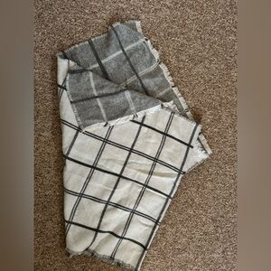Loft Plaid Blanket Scarf